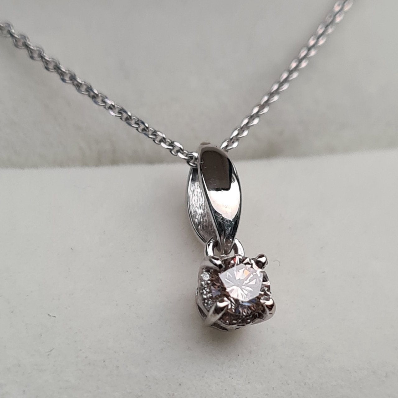 Колье Deimantas 95525386 40см 1,88гр 0,24ct. купить,NaN