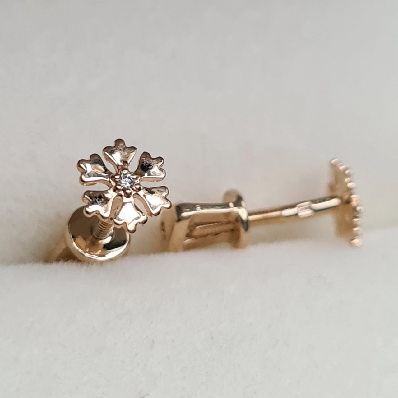 Серьги Deimantas 95742670 1,02гр 0,013ct. купить,NaN