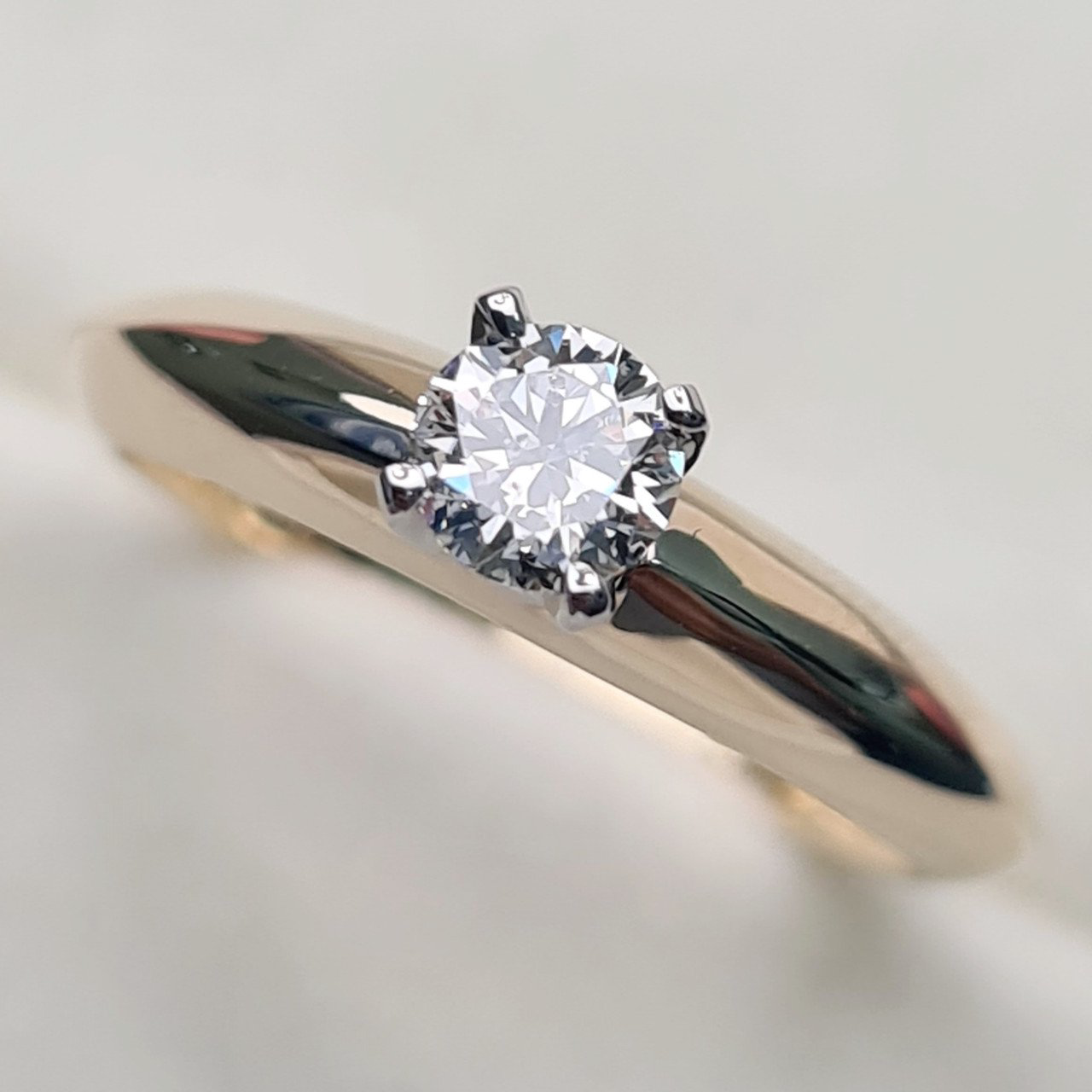 Кольцо Deimantas 91794518 16,5р 3,26гр 0,30ct. купить,NaN