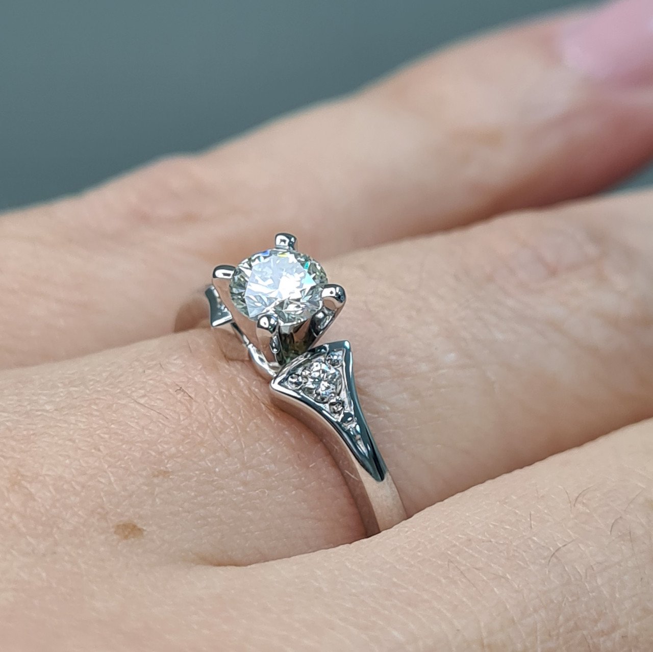 Кольцо Deimantas 91794319 16,5р 3,02гр 0,47ct. купить,NaN
