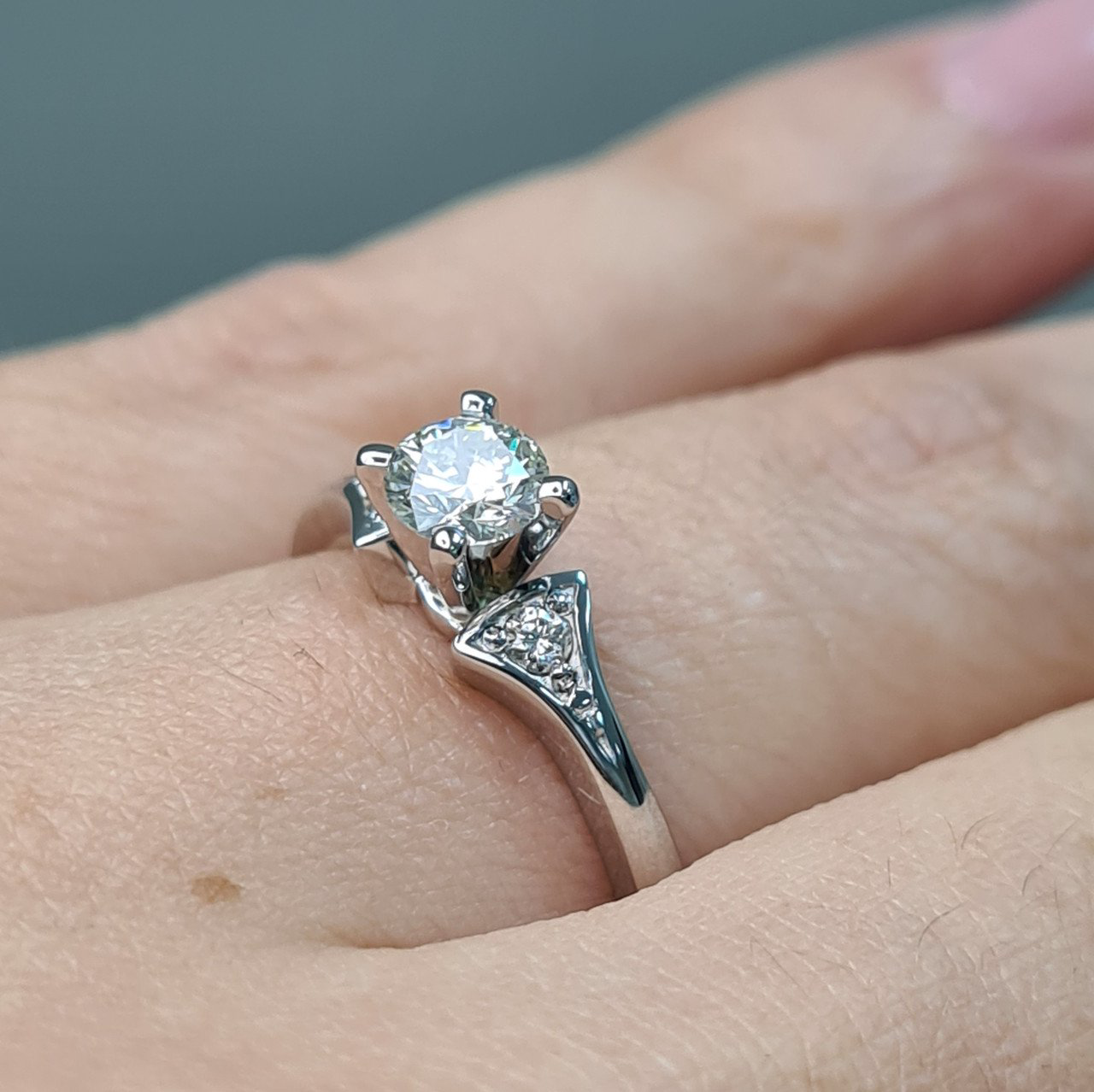 Кольцо Deimantas 91794319 16,5р 3,02гр 0,47ct. купить,NaN