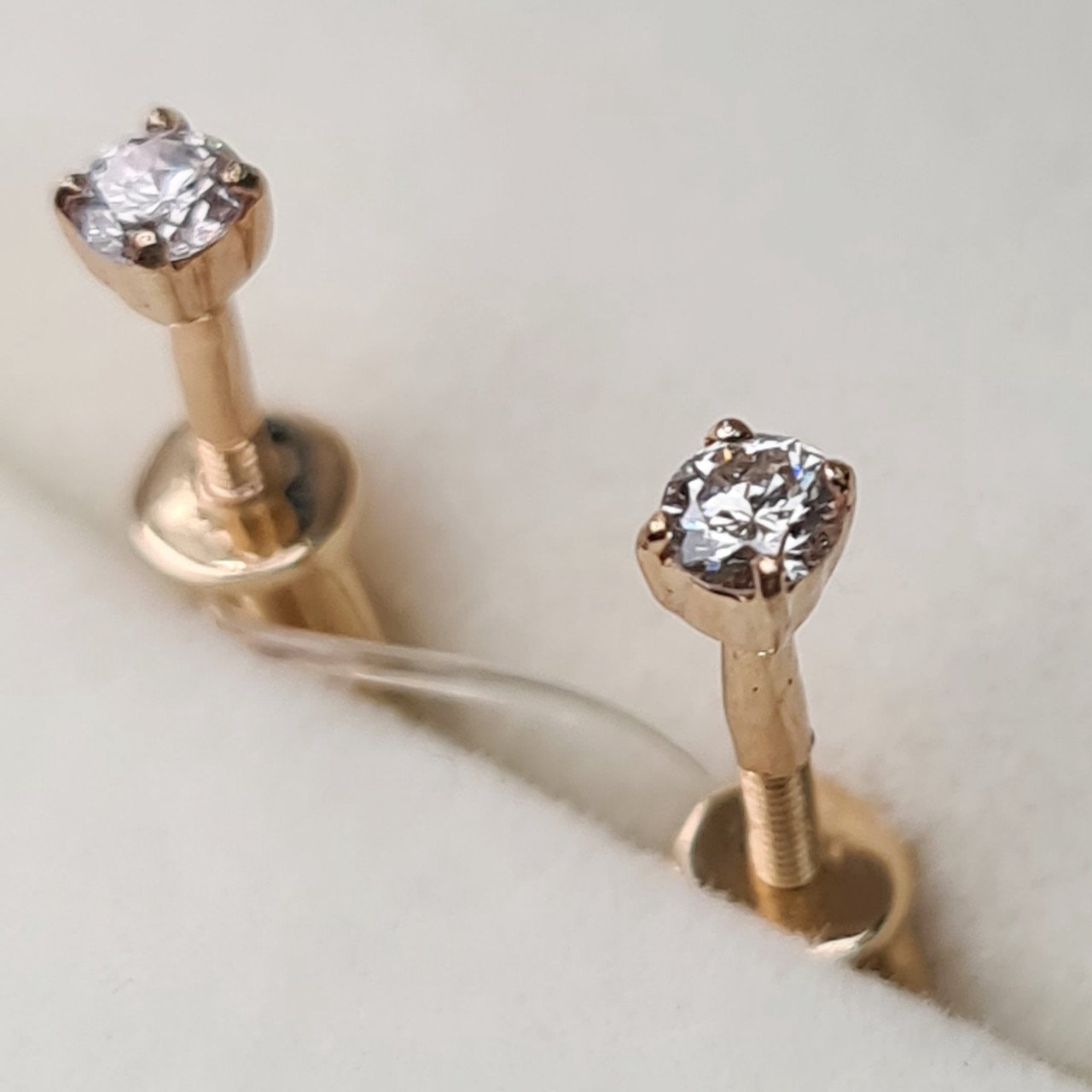 Серьги Deimantas 95743087 0,98гр 0,15ct. купить,NaN