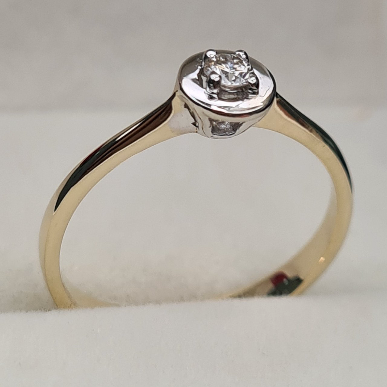 Кольцо Deimantas 97349049 16,5р 1,68гр 0,082ct. купить,NaN