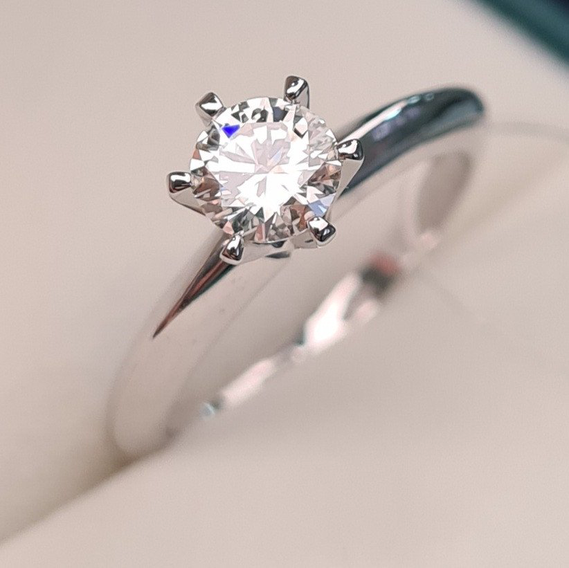 Кольцо Deimantas 95774361 16,51р 2,6гр 0,52ct. купить,NaN