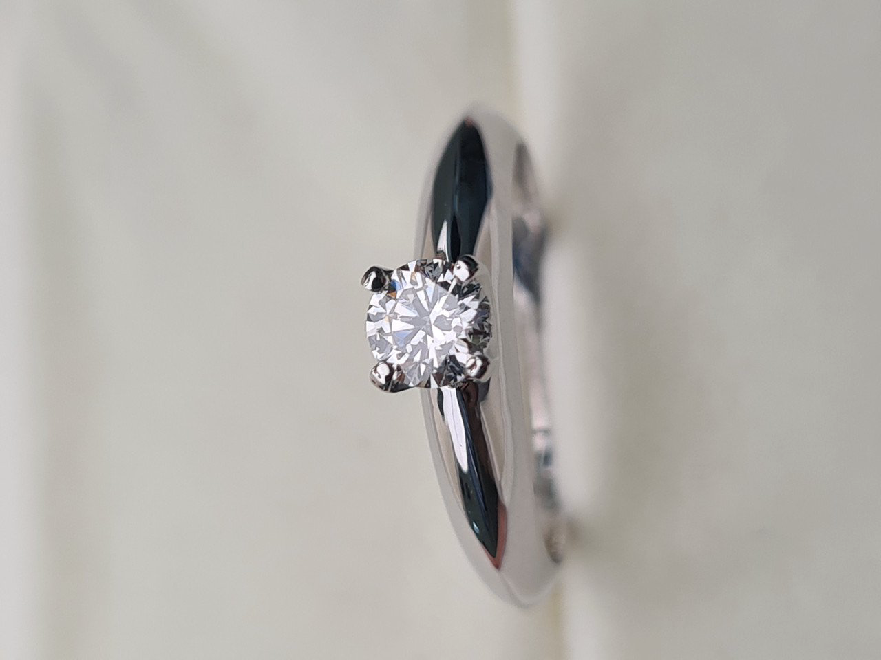 Кольцо Deimantas 91794760 16,5р 3,25гр 0,31ct. купить,NaN
