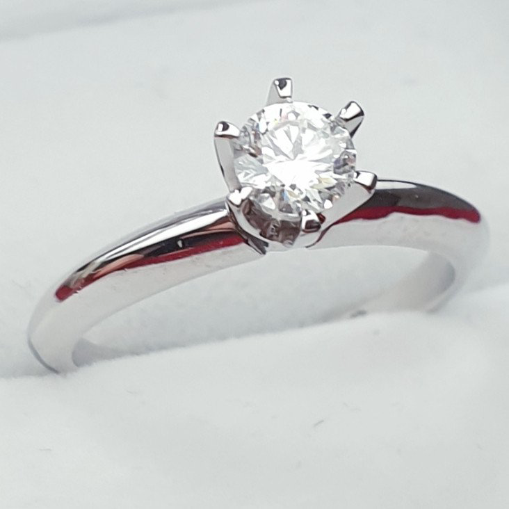 Кольцо Deimantas 95774370 16,51р 2,6гр 0,46ct. купить,NaN