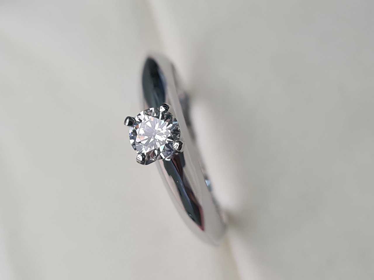 Кольцо Deimantas 91794760 16,5р 3,25гр 0,31ct. купить,NaN