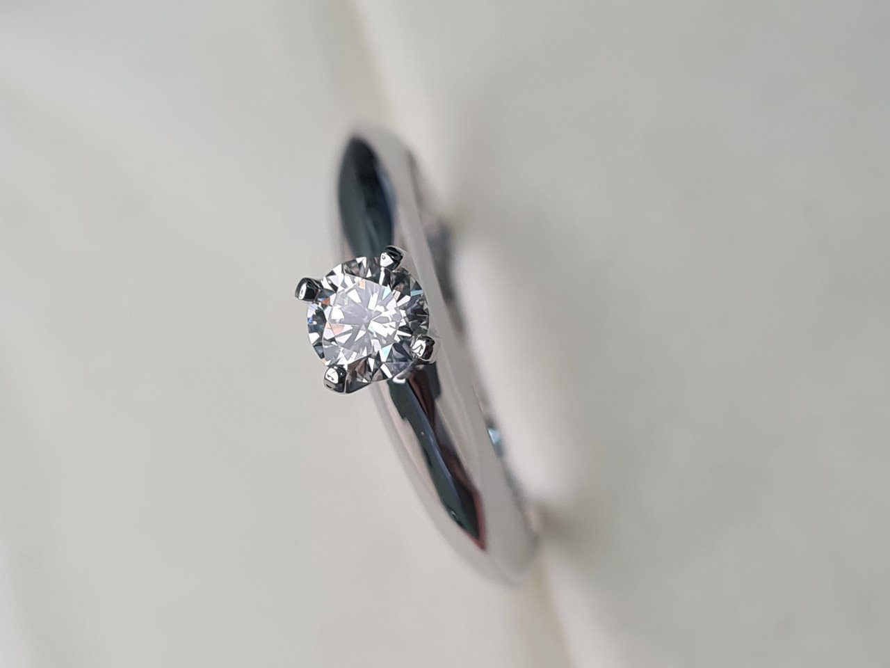 Кольцо Deimantas 91794760 16,5р 3,25гр 0,31ct. купить,NaN