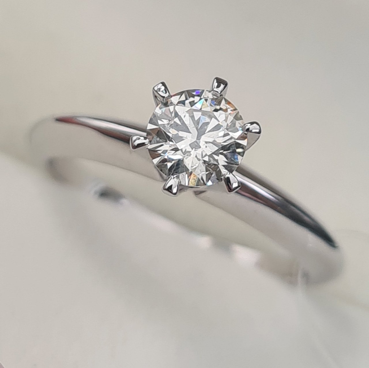 Кольцо Deimantas 95774380 16,51р 2,73гр 0,52ct. купить,NaN