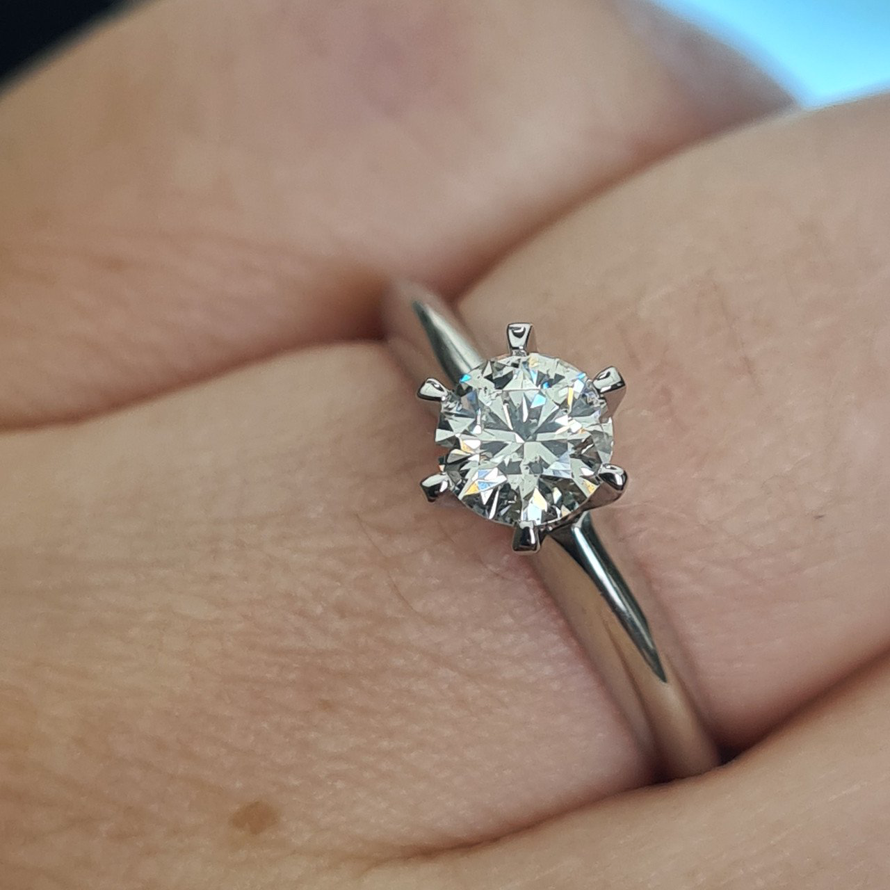 Кольцо Deimantas 95774380 16,51р 2,73гр 0,52ct. купить,NaN