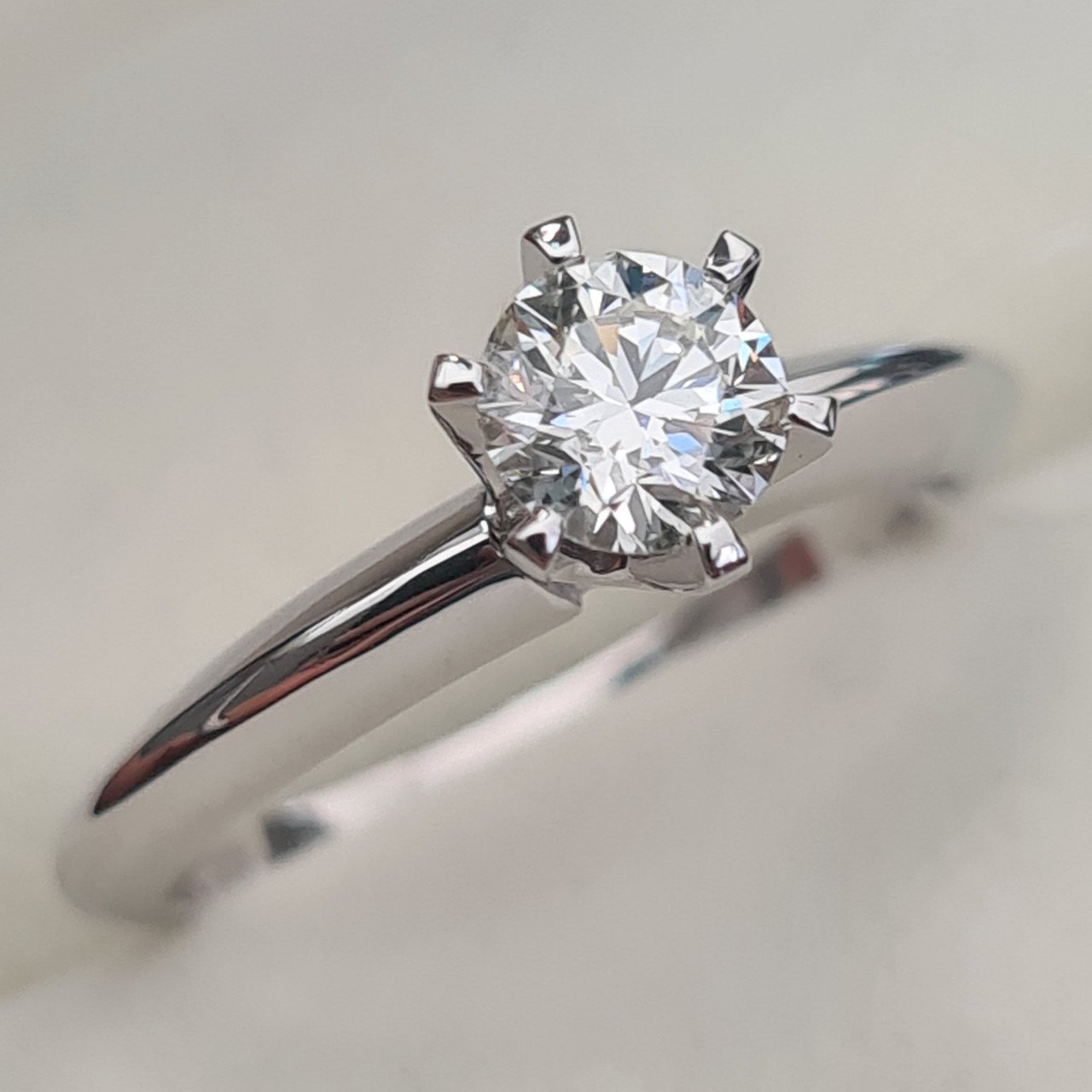 Кольцо Deimantas 95774388 16,51р 2,7гр 0,48ct. купить,NaN