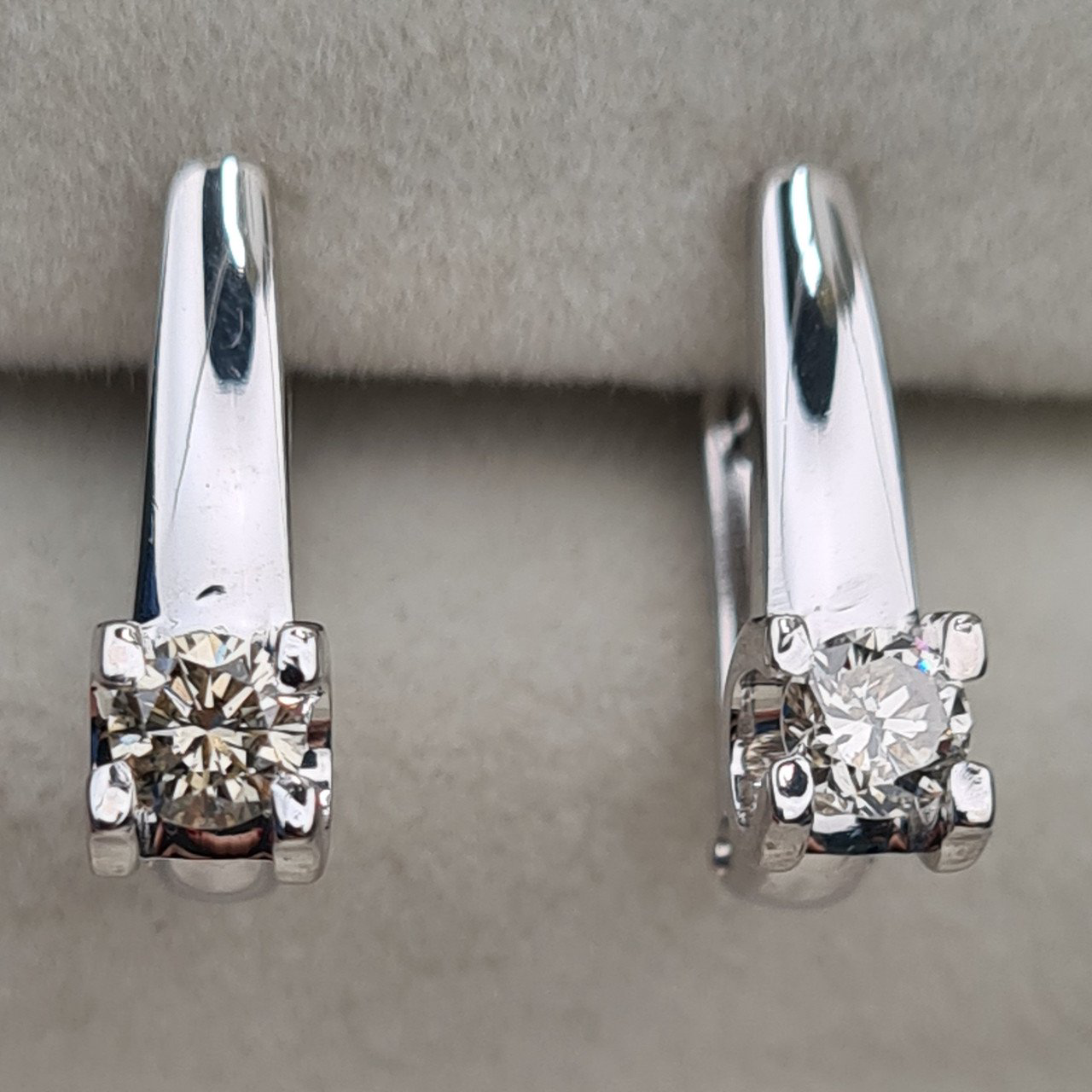 Серьги Deimantas 97349217 3,23гр 0,45ct. купить,NaN