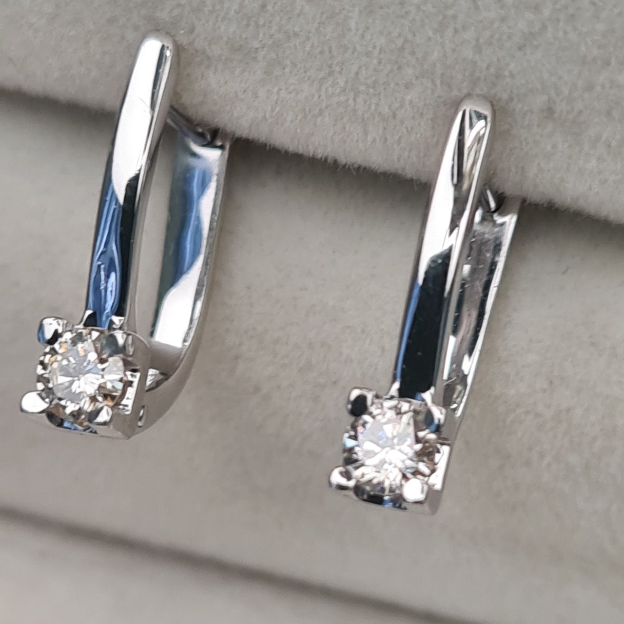 Серьги Deimantas 97349223 2,75гр 0,30ct. купить,NaN
