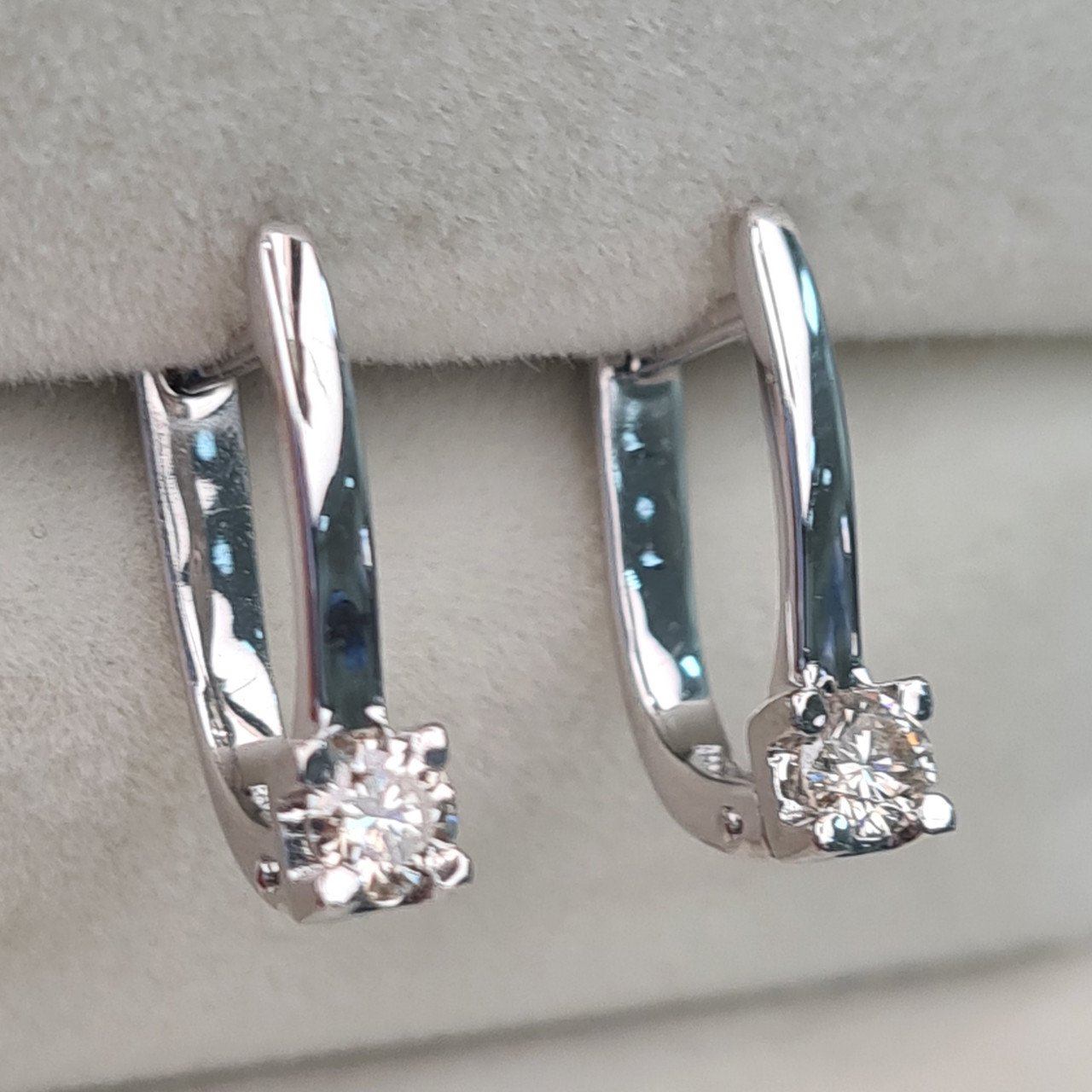 Серьги Deimantas 97349223 2,75гр 0,30ct. купить,NaN