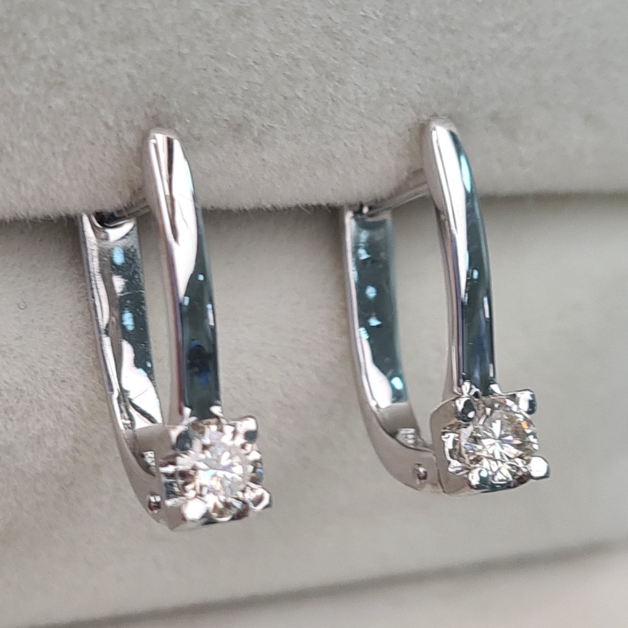 Серьги Deimantas 97349223 2,75гр 0,30ct. купить,NaN