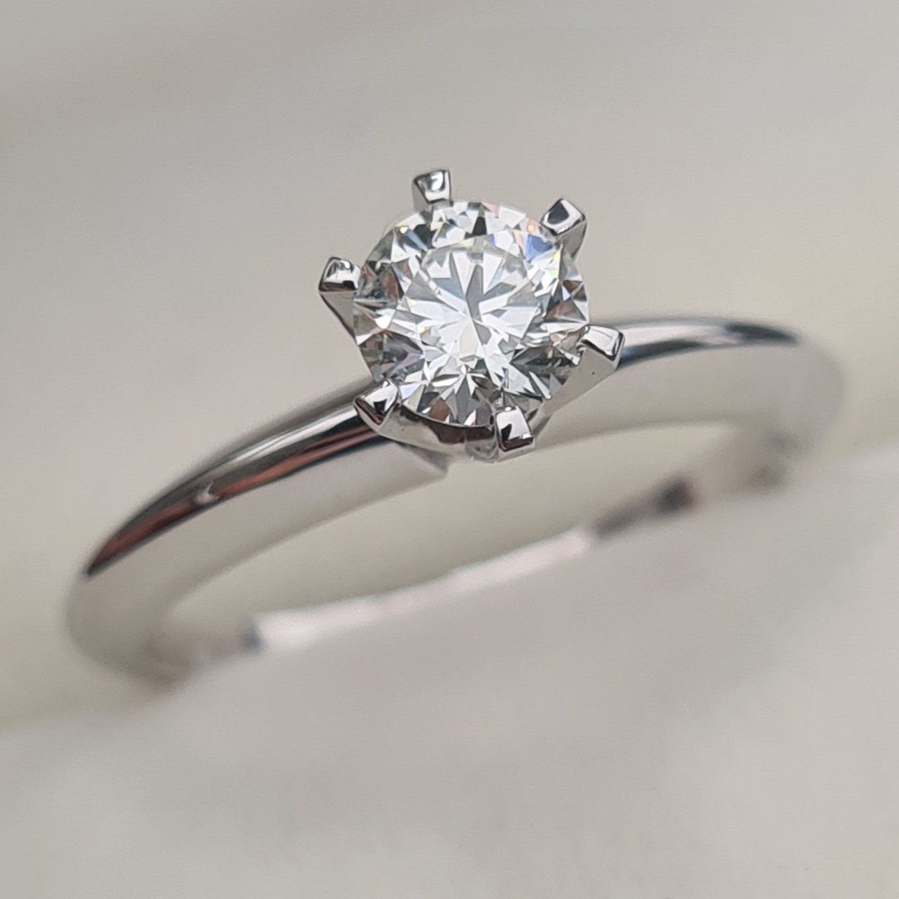 Кольцо Deimantas 95774406 16,51р 2,73гр 0,47ct. купить,NaN