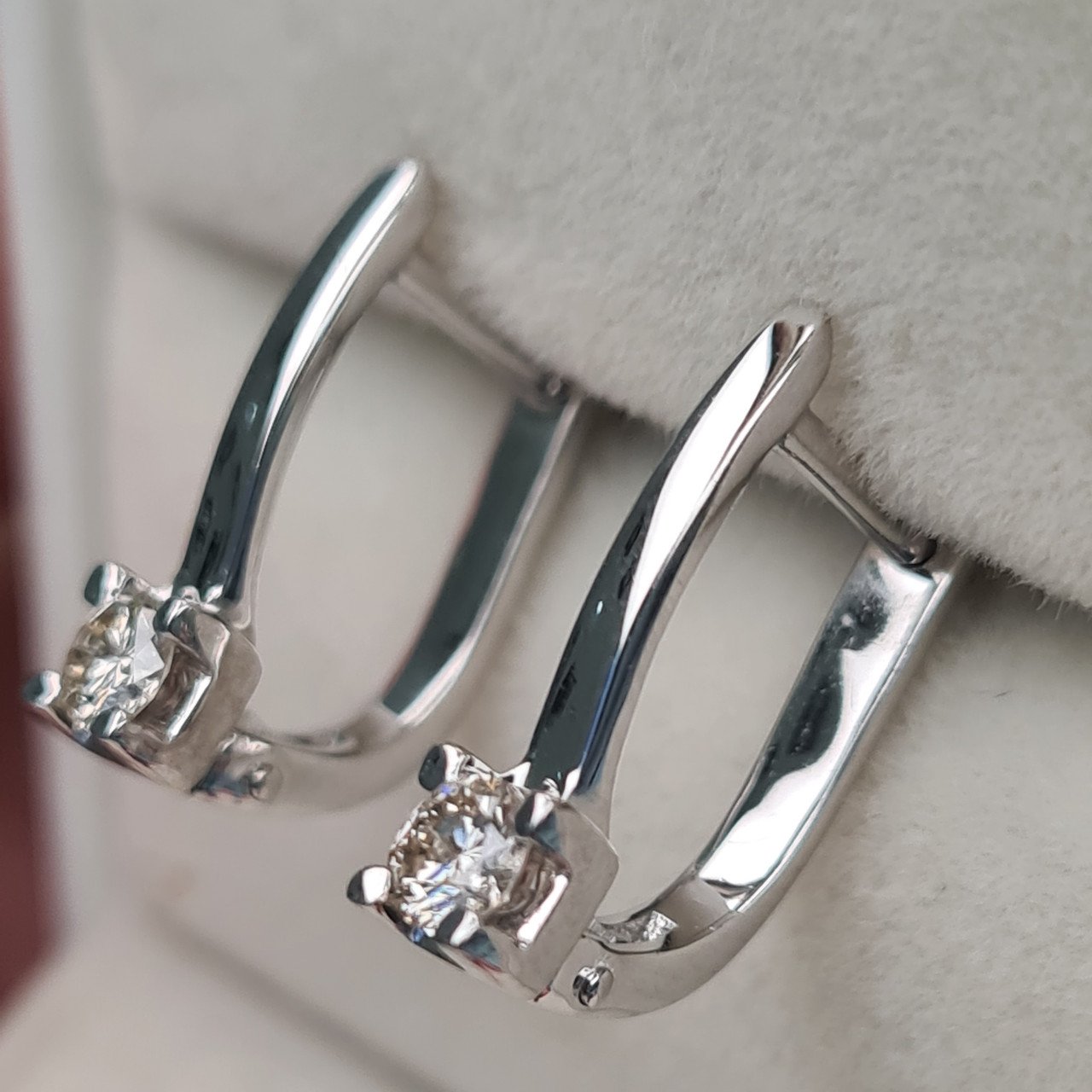 Серьги Deimantas 97349223 2,75гр 0,30ct. купить,NaN