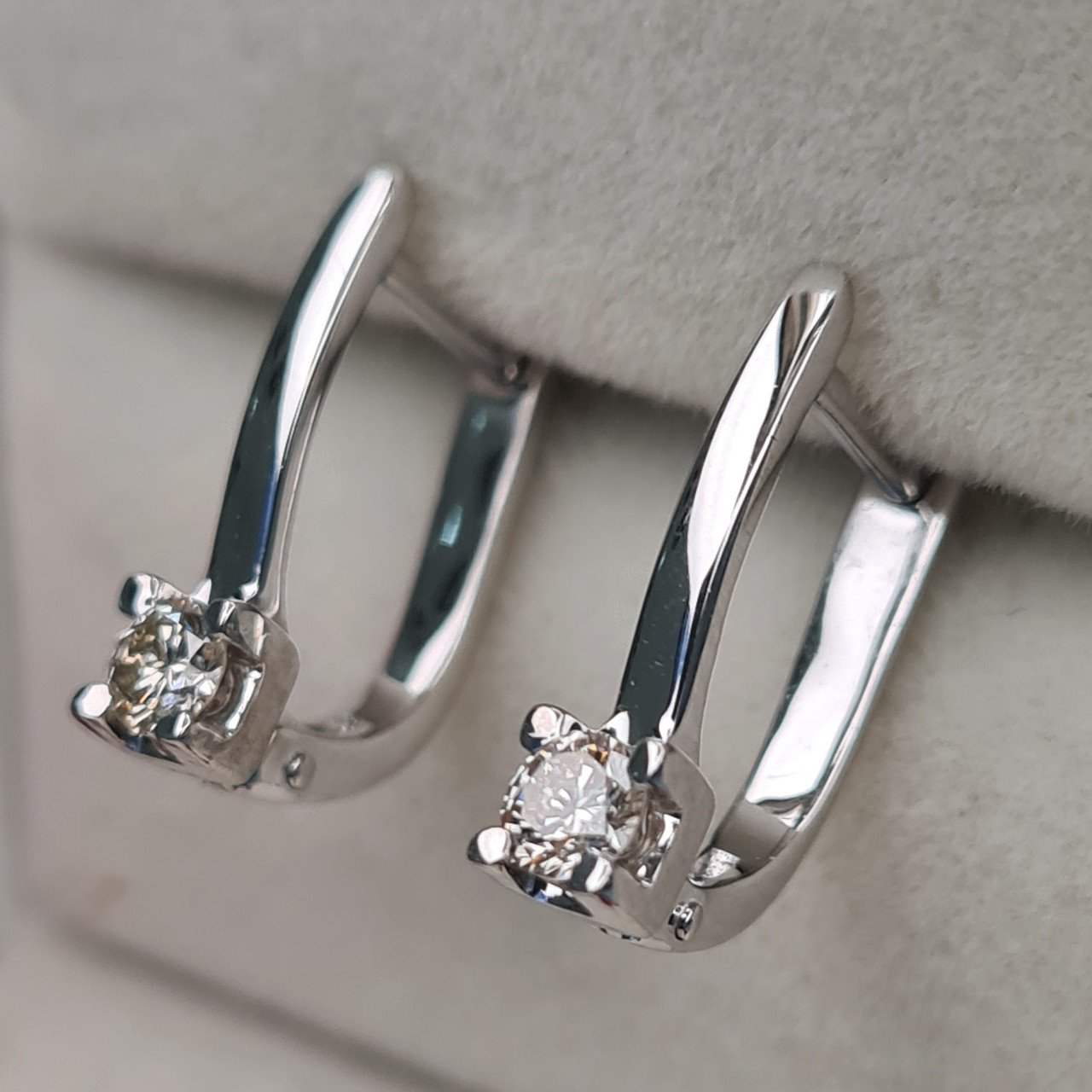 Серьги Deimantas 97349223 2,75гр 0,30ct. купить,NaN