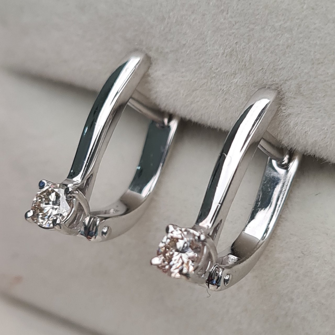 Серьги Deimantas 97349240 2,29гр 0,30ct. купить,NaN