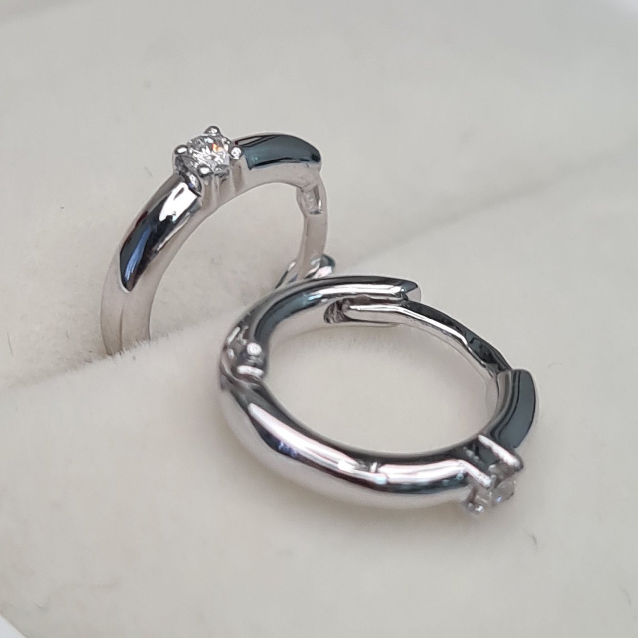 Серьги Deimantas 97349244 1,85гр 0,068ct. купить,NaN