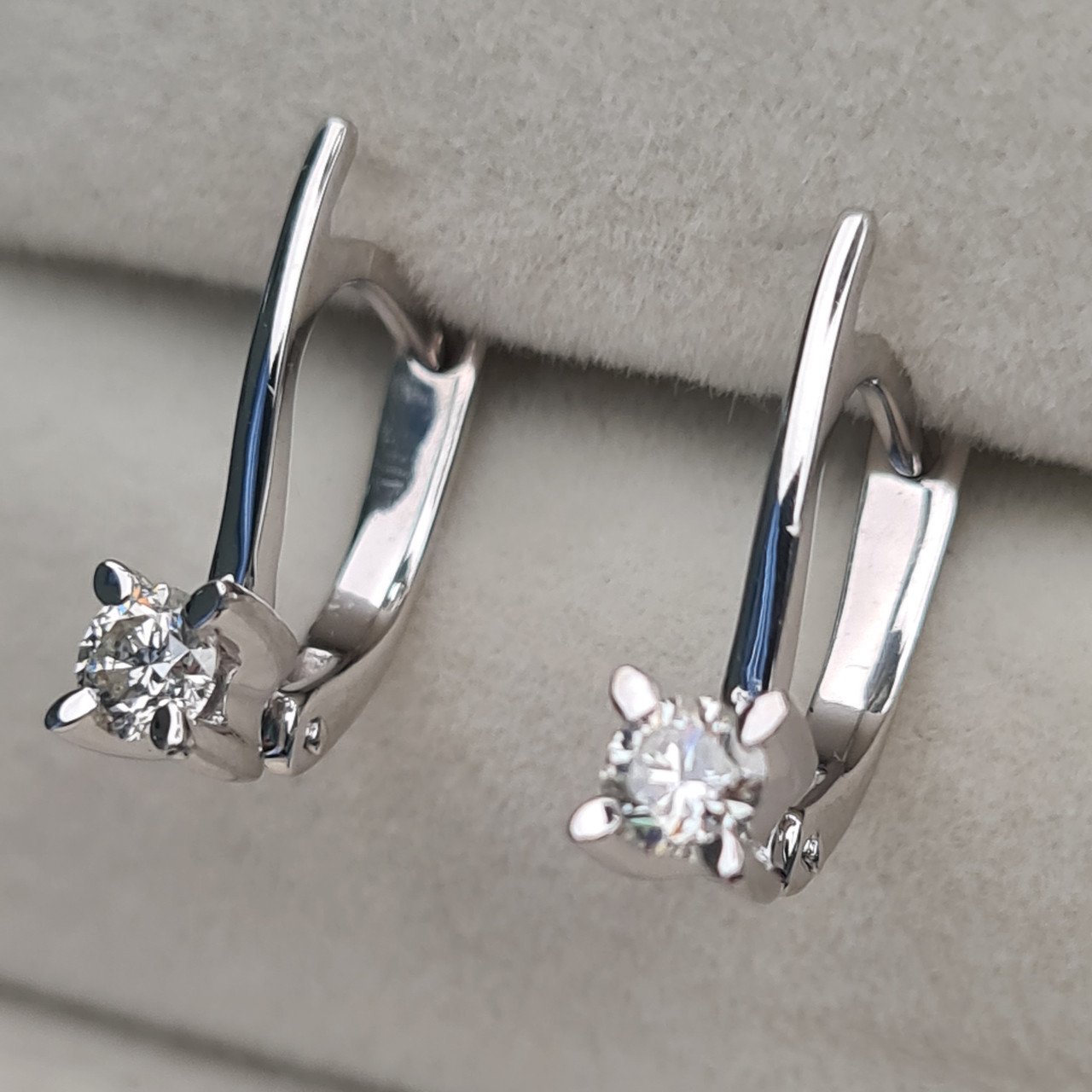 Серьги Deimantas 97349238 2,6гр 0,41ct. купить,NaN