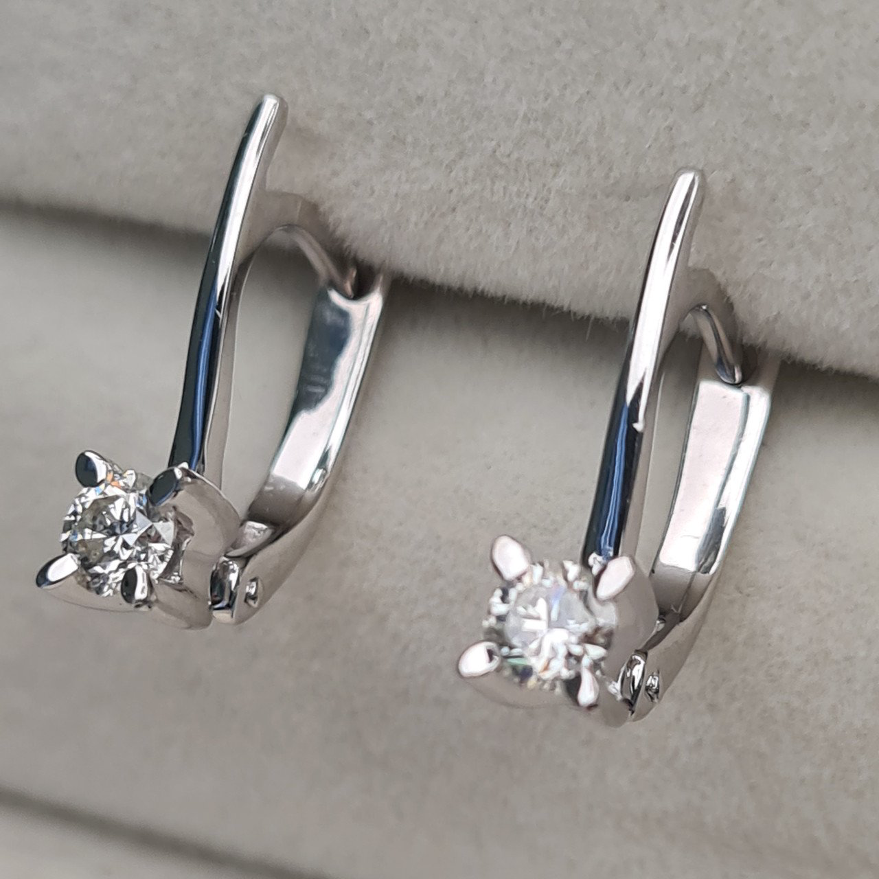 Серьги Deimantas 97349238 2,6гр 0,41ct. купить,NaN