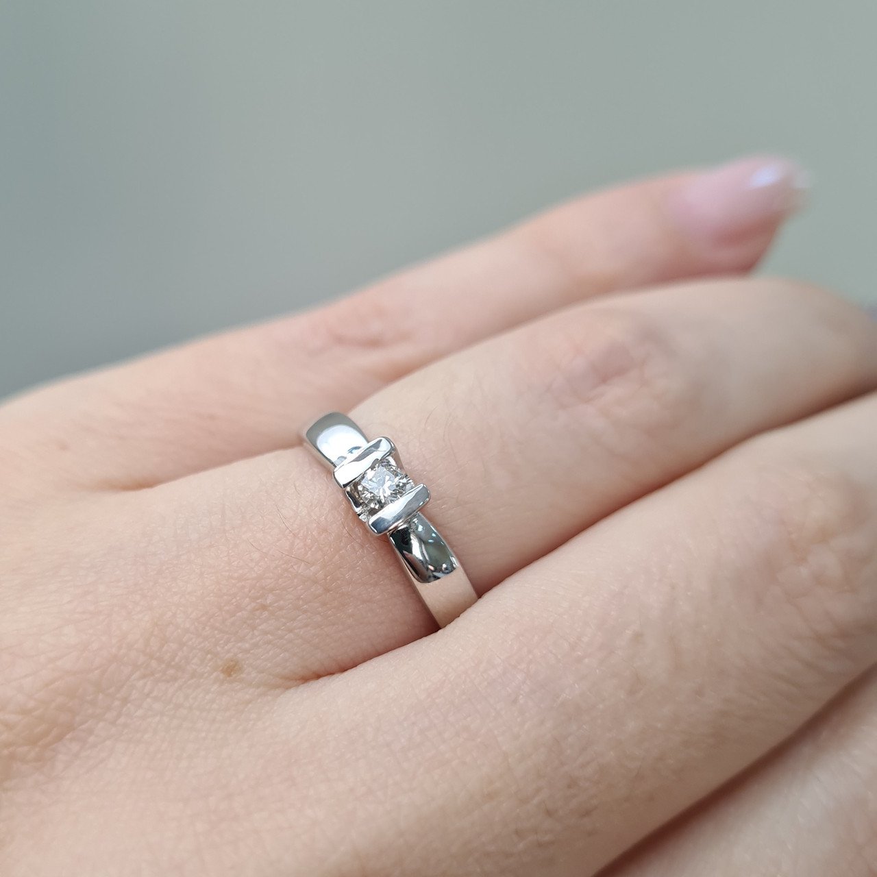 Кольцо Deimantas 92604871 17р 2,35гр 0,10ct. купить,NaN
