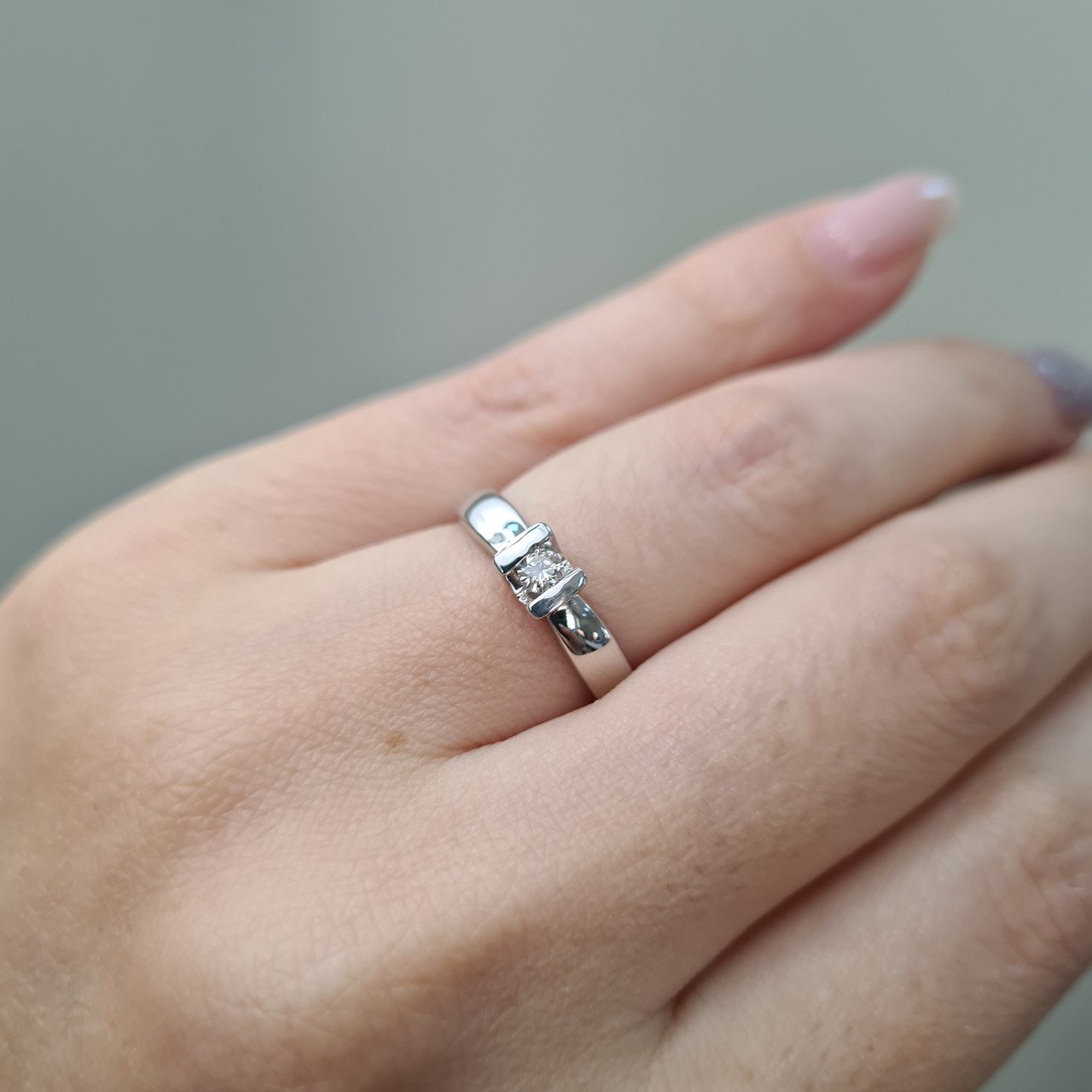 Кольцо Deimantas 92604871 17р 2,35гр 0,10ct. купить,NaN