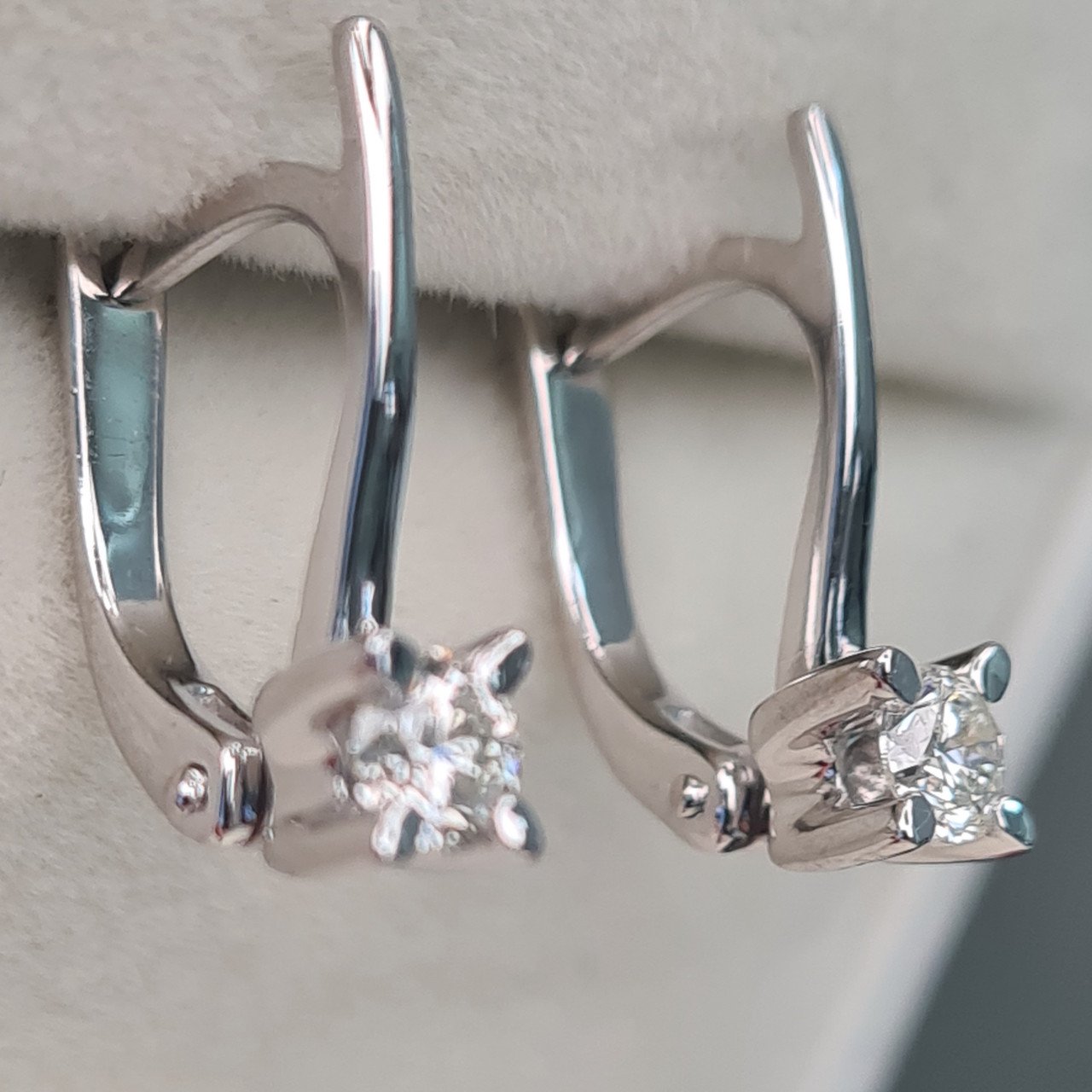 Серьги Deimantas 97349238 2,6гр 0,41ct. купить,NaN
