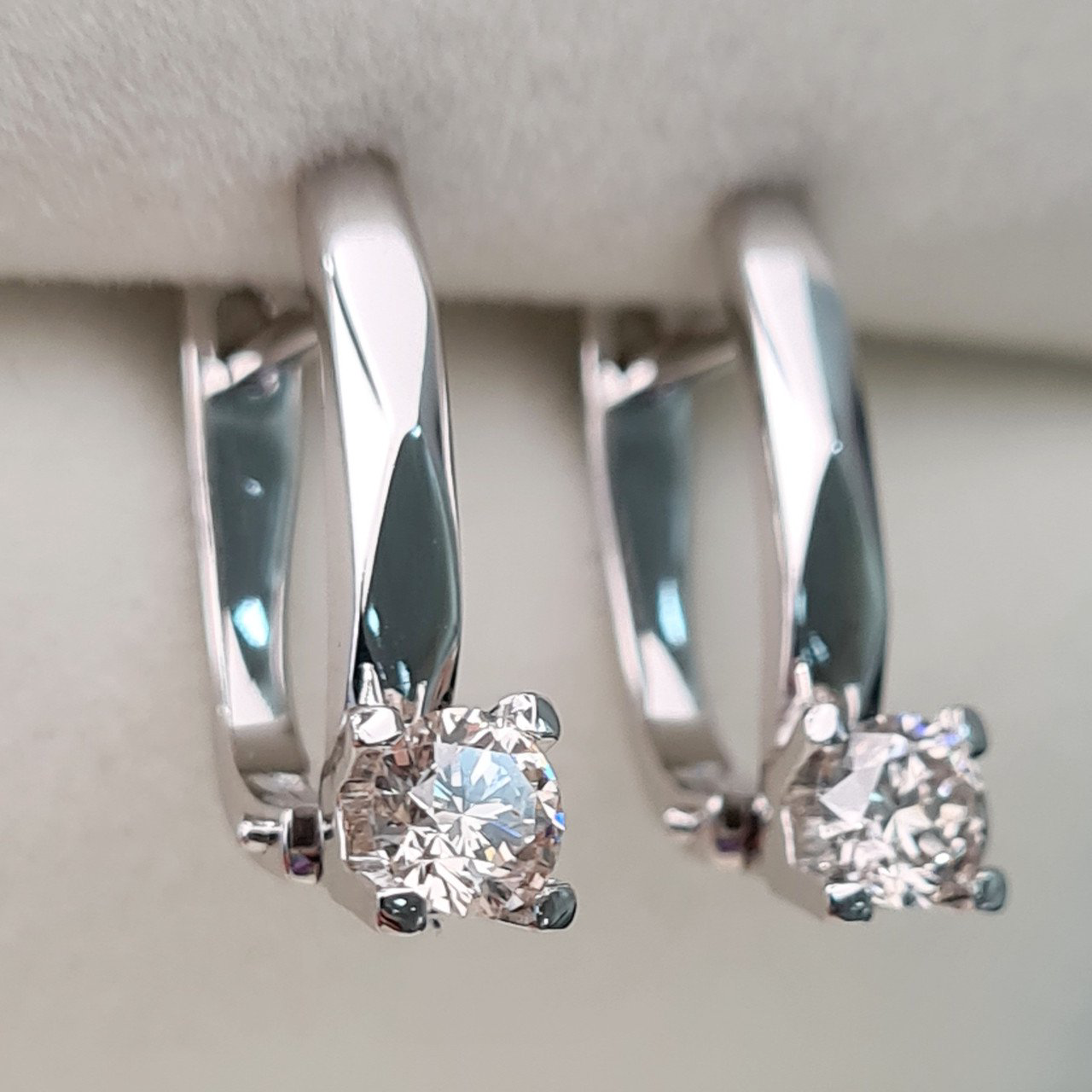 Серьги Deimantas 92430406 2,98гр 0,60ct. купить,NaN