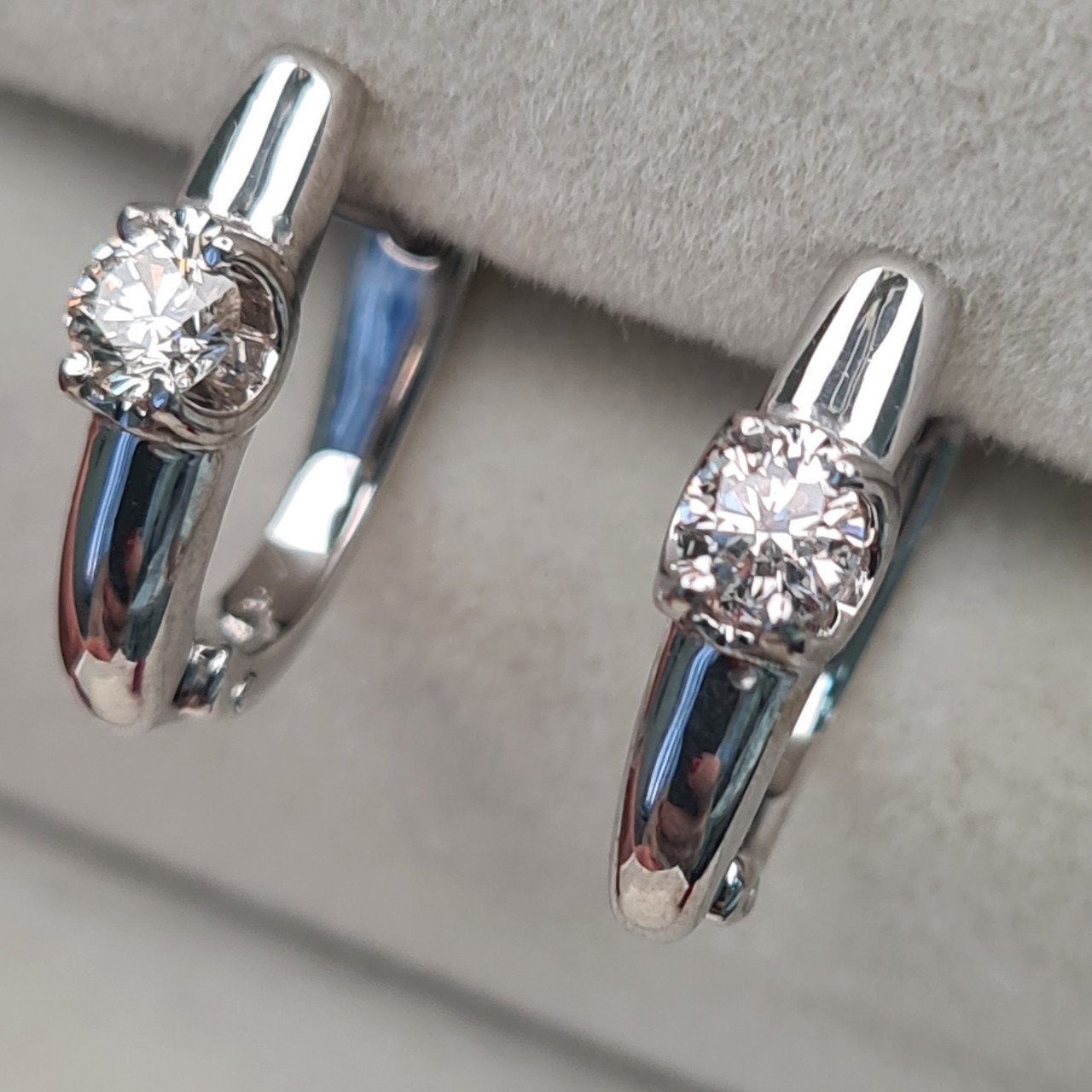 Серьги Deimantas 97349233 2,8гр 0,32ct. купить,NaN