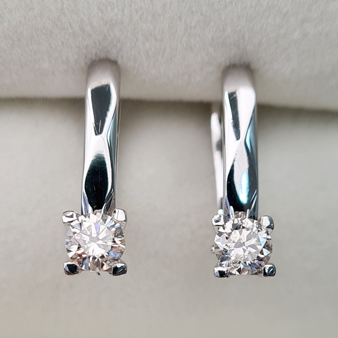 Серьги Deimantas 92430406 2,98гр 0,60ct. купить,NaN