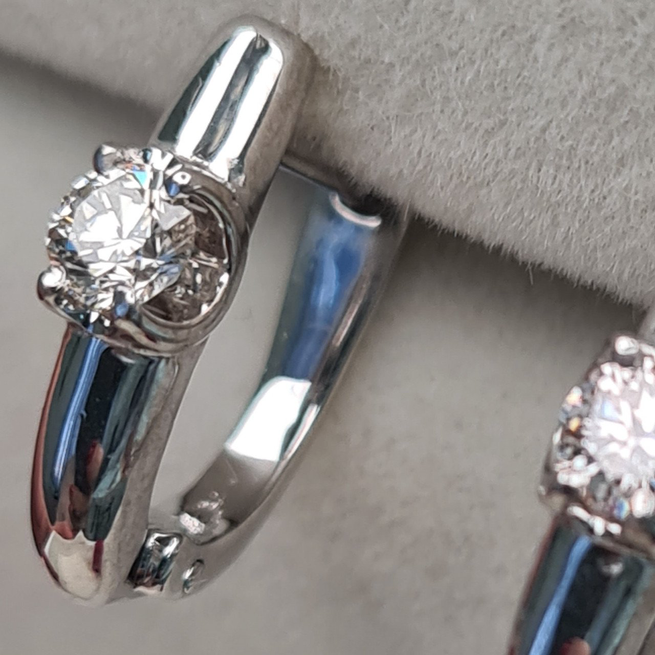 Серьги Deimantas 97349233 2,8гр 0,32ct. купить,NaN