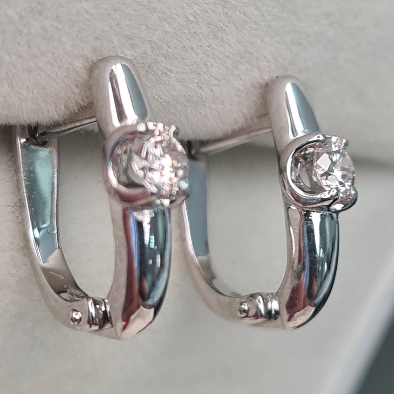 Серьги Deimantas 97349233 2,8гр 0,32ct. купить,NaN