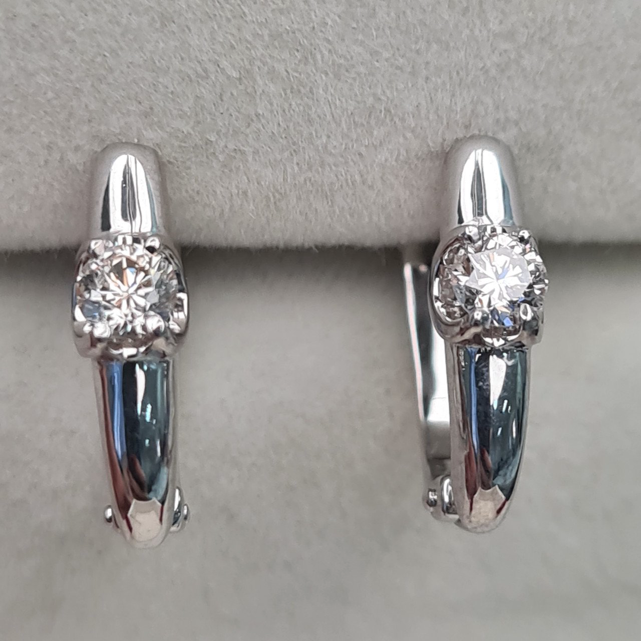 Серьги Deimantas 97349233 2,8гр 0,32ct. купить,NaN