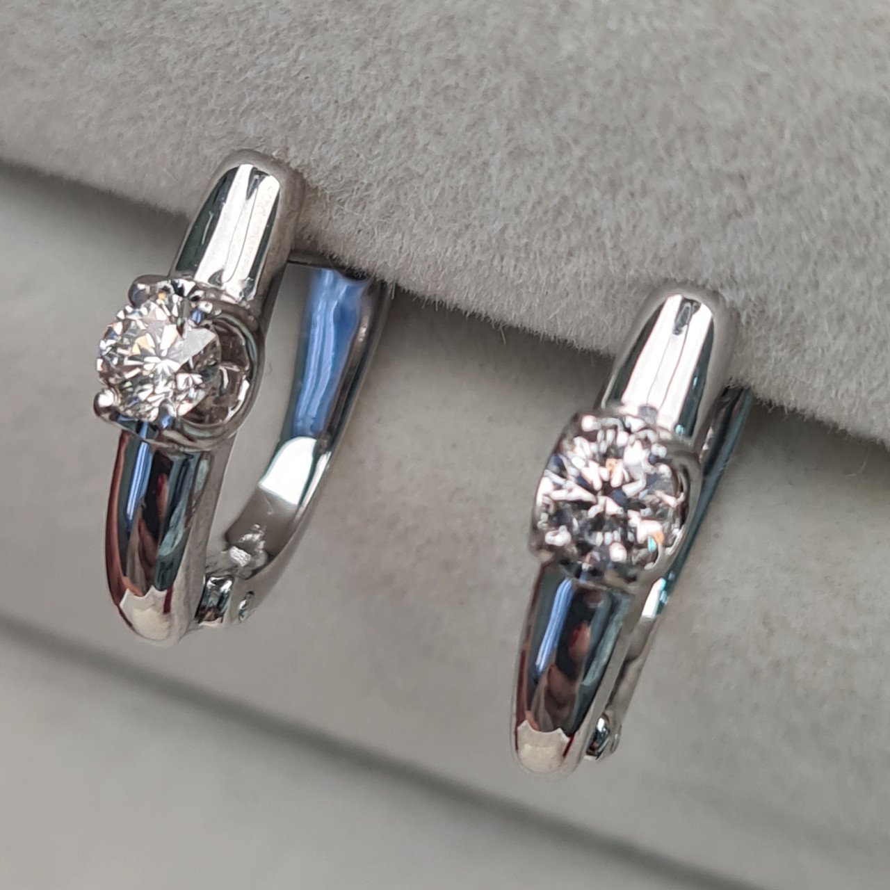 Серьги Deimantas 97349233 2,8гр 0,32ct. купить,NaN