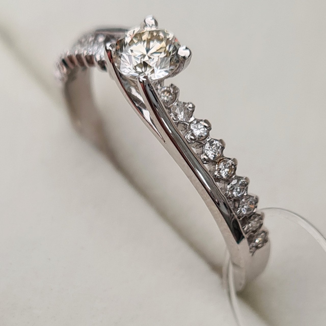 Кольцо Deimantas 92605219 18р 2,12гр 0,45ct. купить,NaN
