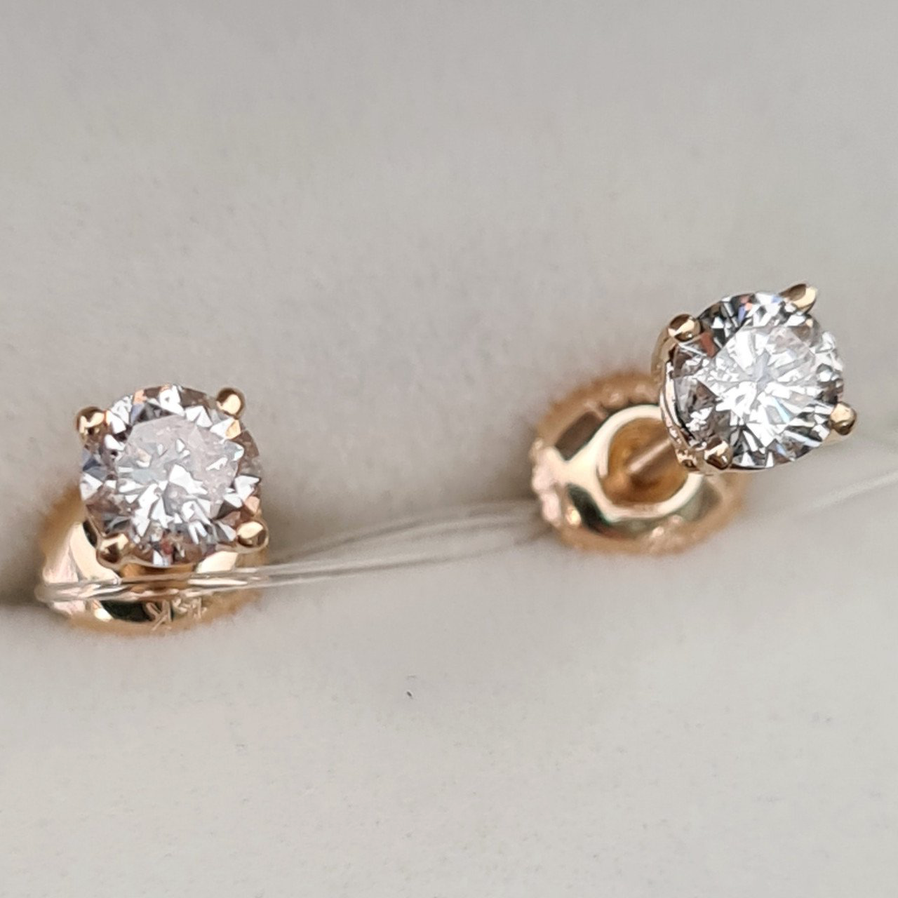 Серьги Deimantas 92605332 1,05гр 0,64ct. купить,NaN