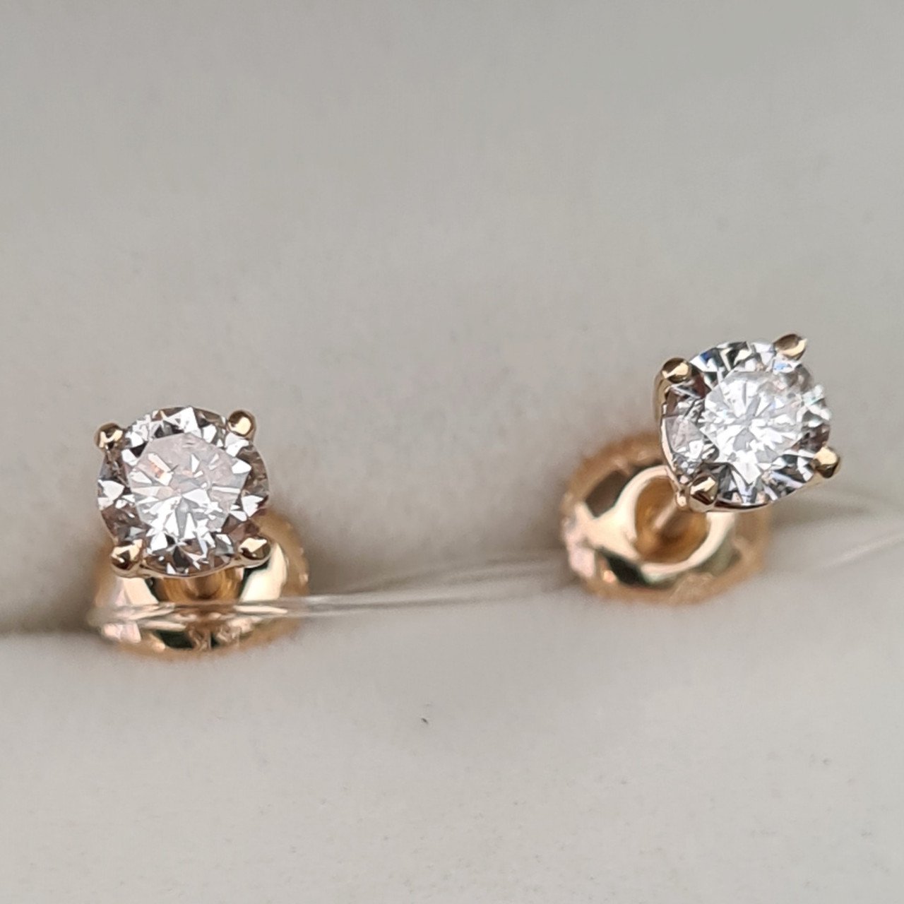 Серьги Deimantas 92605332 1,05гр 0,64ct. купить,NaN