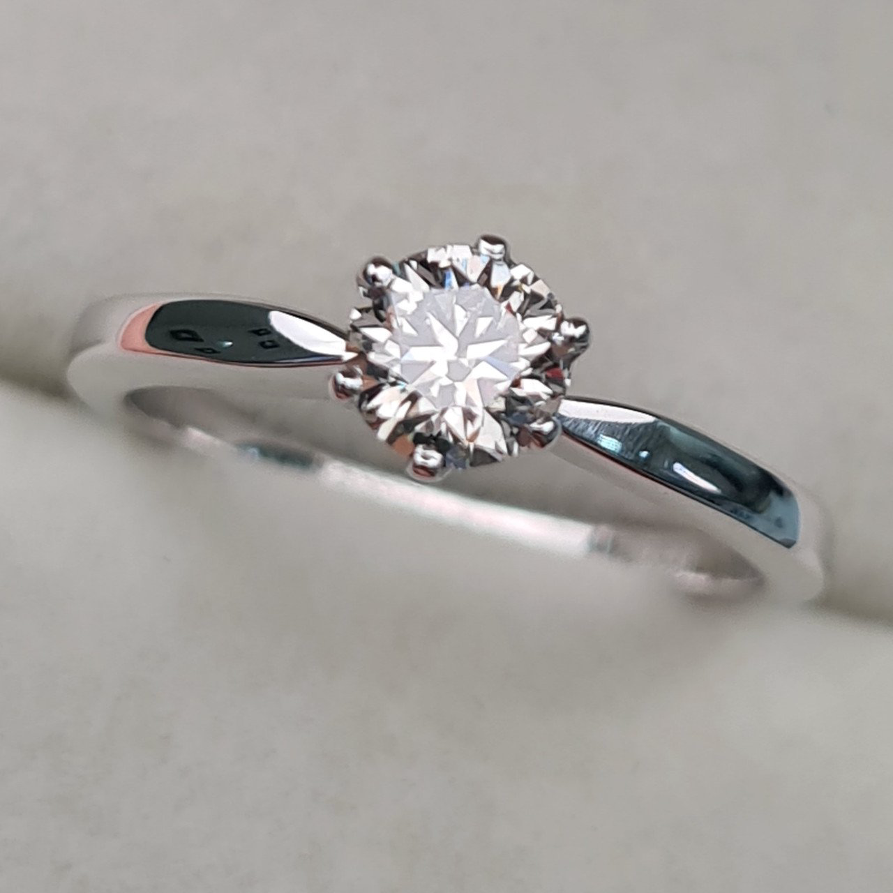 Кольцо Deimantas 97382750 15,5р 2гр 0,41ct. купить,NaN