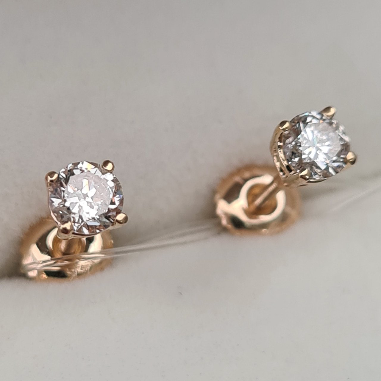 Серьги Deimantas 92605332 1,05гр 0,64ct. купить,NaN