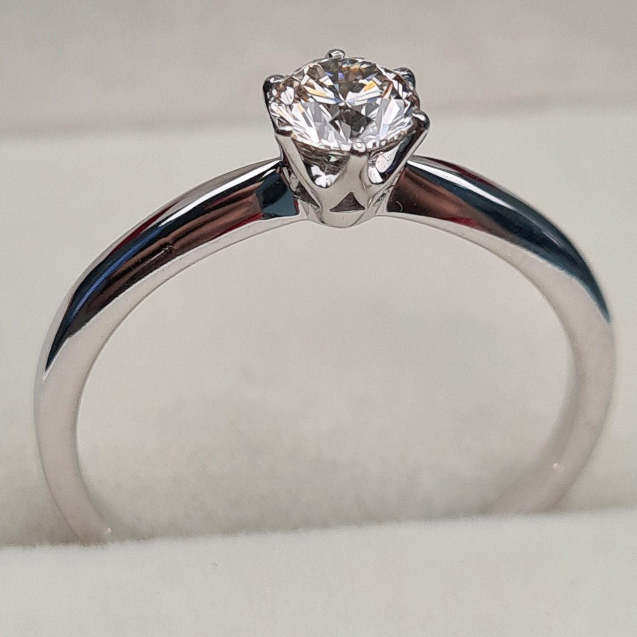 Кольцо Deimantas 97382750 15,5р 2гр 0,41ct. купить,NaN