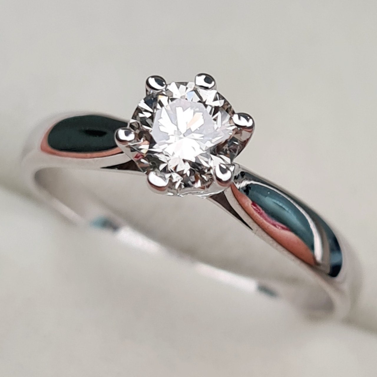 Кольцо Deimantas 97382755 17,5р 2,52гр 0,59ct. купить,NaN