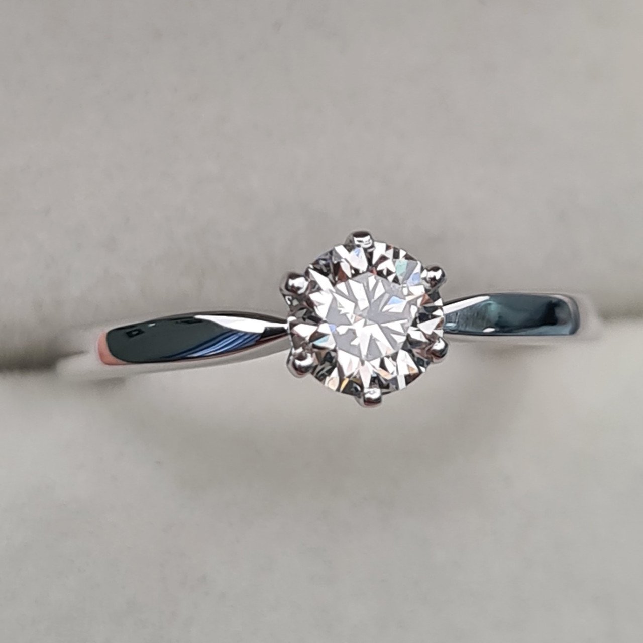 Кольцо Deimantas 97382753 17р 2,18гр 0,45ct. купить,NaN
