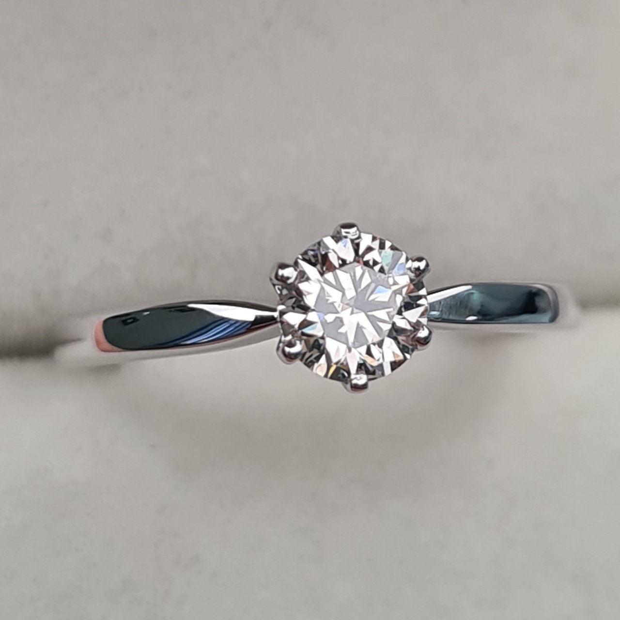 Кольцо Deimantas 97382753 17р 2,18гр 0,45ct. купить,NaN