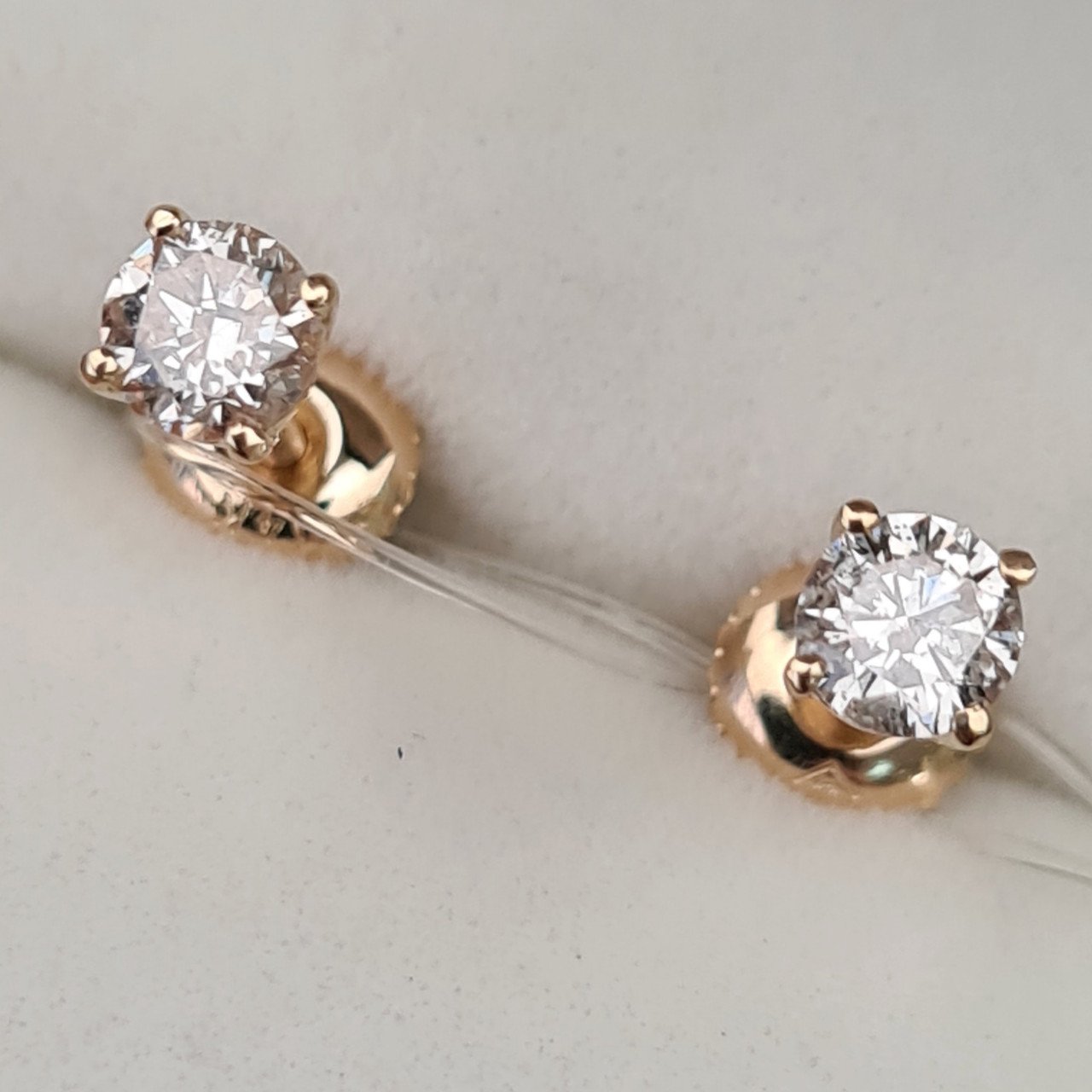 Серьги Deimantas 92605332 1,05гр 0,64ct. купить,NaN