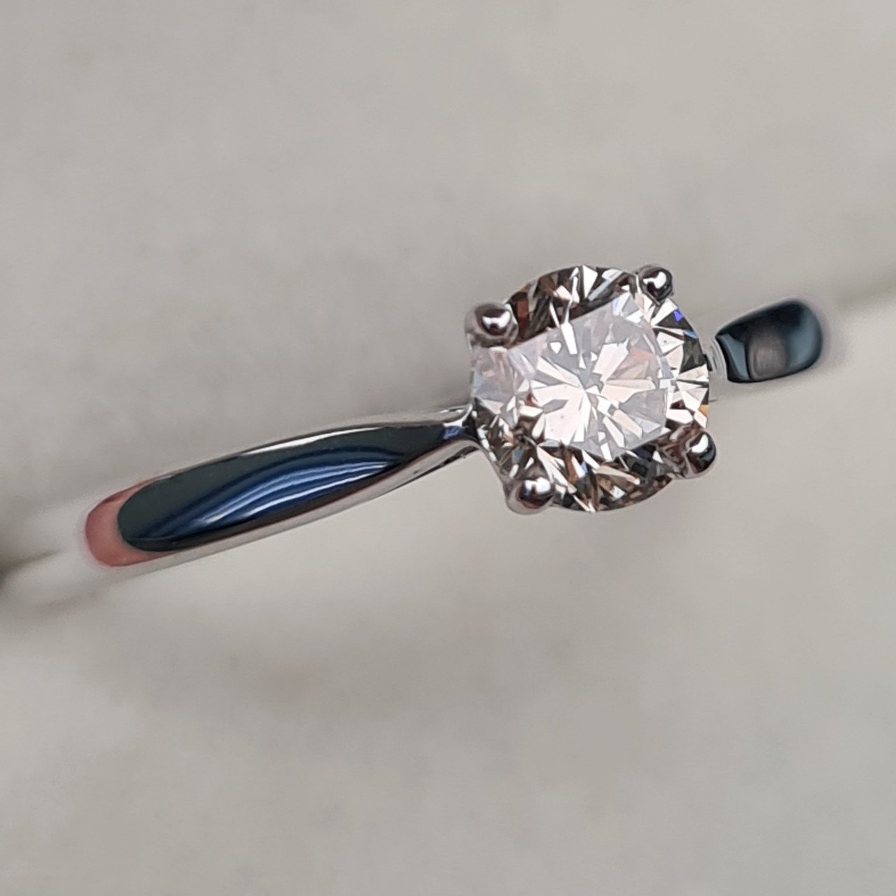 Кольцо Deimantas 97382764 16,5р 1,82гр 0,44ct. купить,NaN