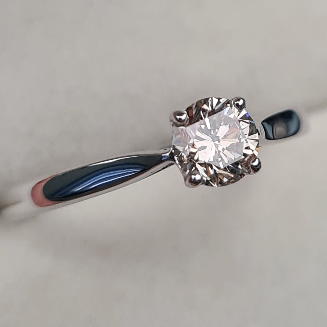 Кольцо Deimantas 97382764 16,5р 1,82гр 0,44ct. купить,NaN