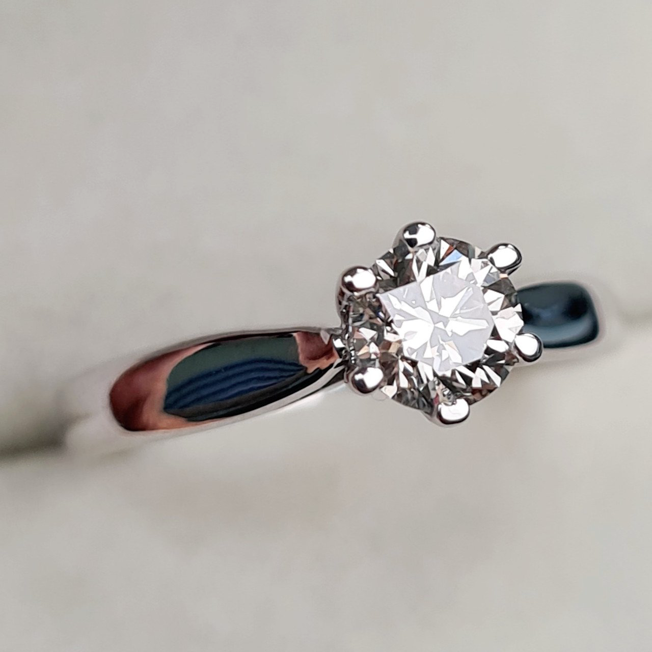 Кольцо Deimantas 97382755 17,5р 2,52гр 0,59ct. купить,NaN