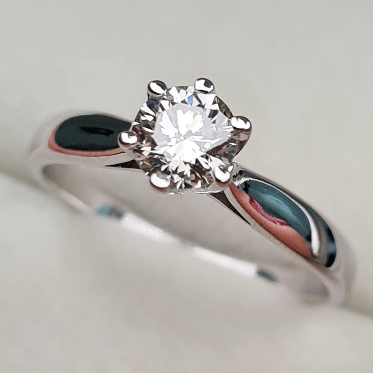 Кольцо Deimantas 97382755 17,5р 2,52гр 0,59ct. купить,NaN